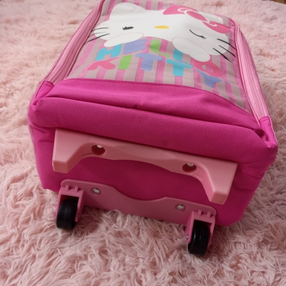 Hello kitty suitcase on wheels! Y2k kawaii AF vintage piece! EUC! - Picture 3 of 15